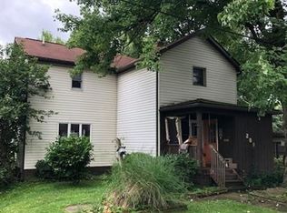 209 Spruce St, Zelienople, PA