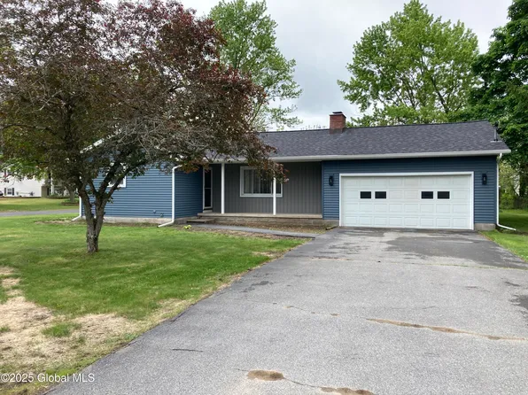 15 Jan Avenue, Fort Edward, NY 12828