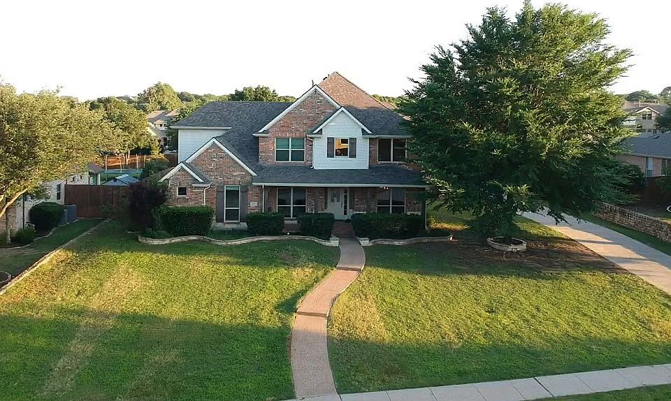 1st image of 629 Unbridled Ln