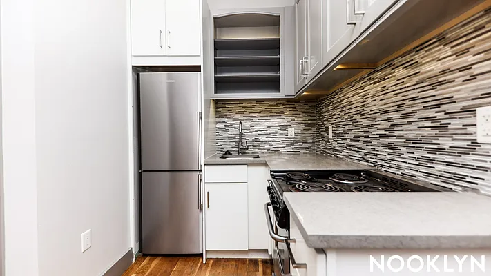 Rented by Nooklyn NYC LLC | media 31