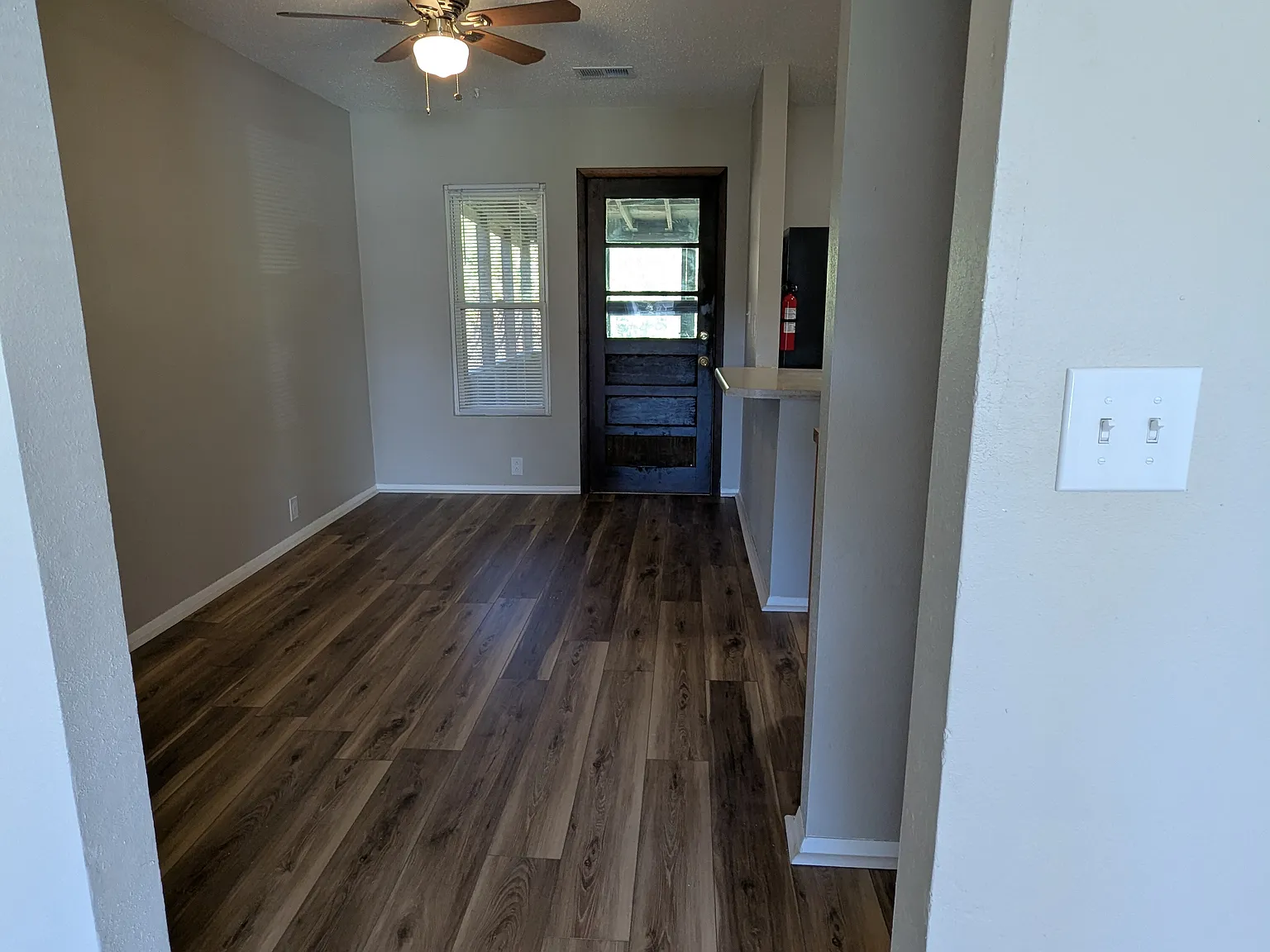 2 bed, 1.5 bath, $1,100 — Photo 2