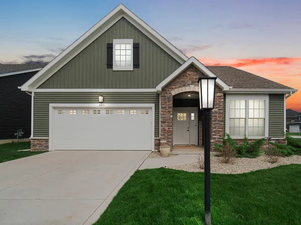 499 Cherrywood Dr, Chesterton, IN 46304