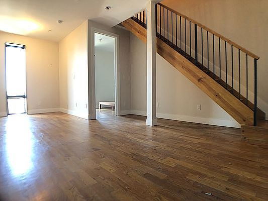 2nd image of 697 Chauncey St #4