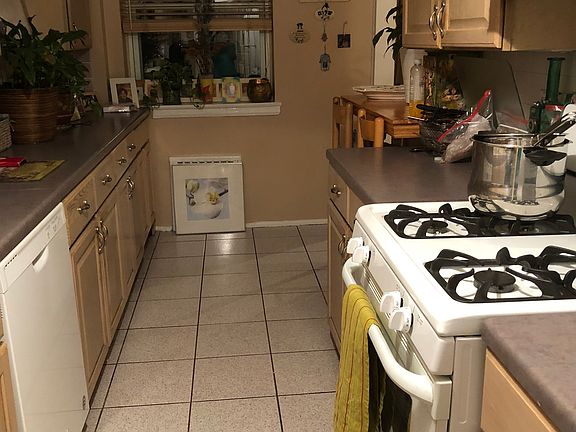 4th image of 16201 Powells Cove Blvd APT 3M