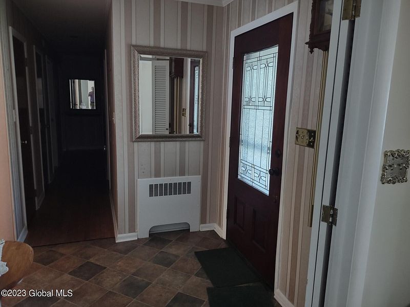 4th image of 704 S William Street