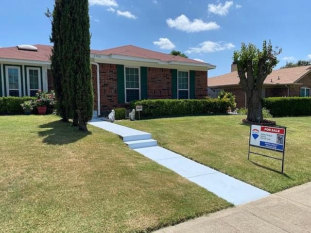 1st image of 2702 E Wentwood Dr