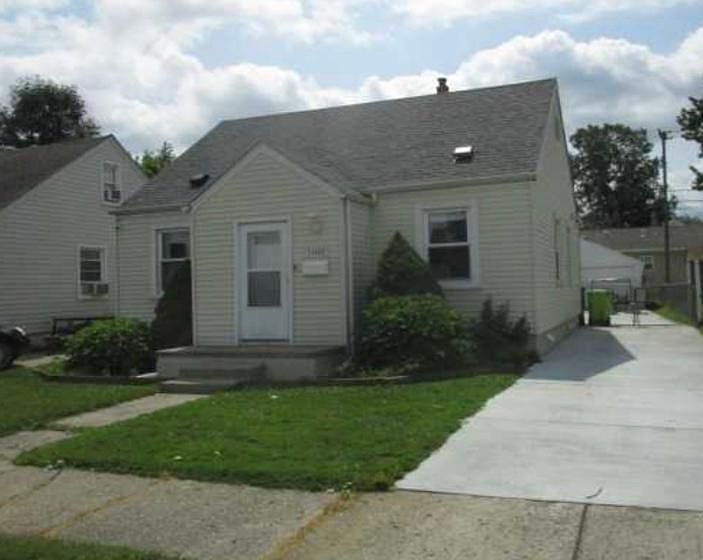 1st image of 19607 Meier St