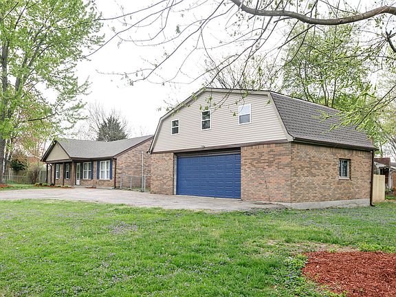 5th image of 7702 Marie Anna Dr