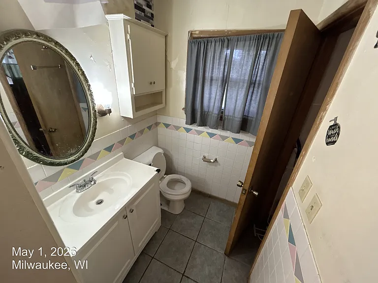 6438 N 84th St — Photo 3