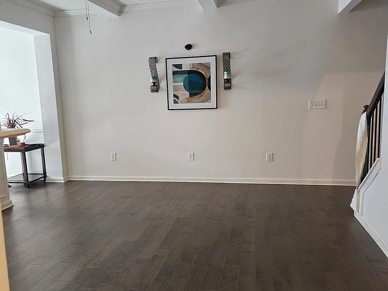 7823 Canterbury Ct — Photo 3