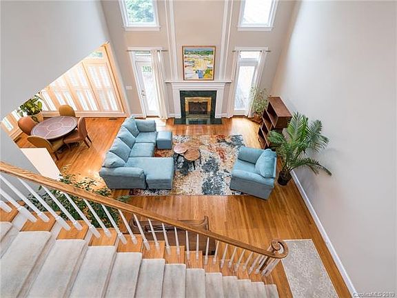 3rd image of 3007 Symphony Woods Dr