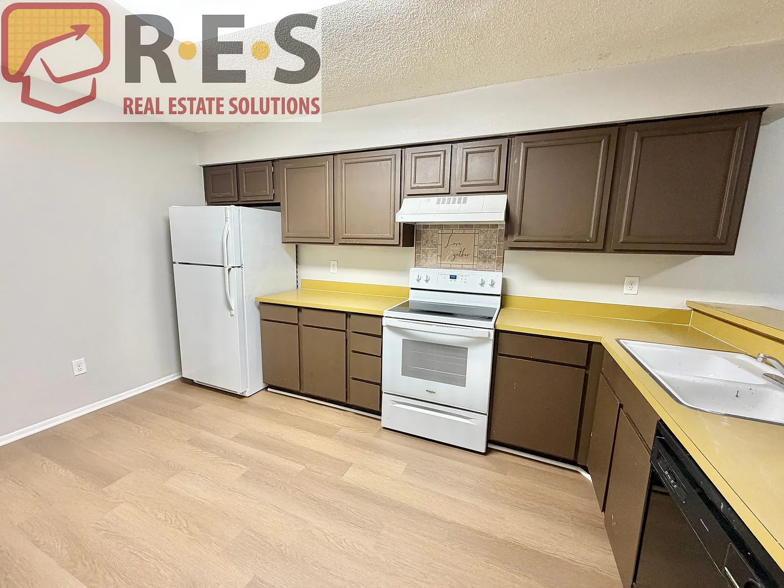 2 bed, 1086 sqft, $1,695 — Photo 3