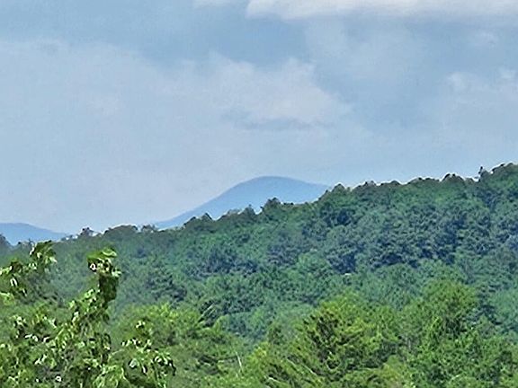 4th image of Multiple Quaker Ridge Road