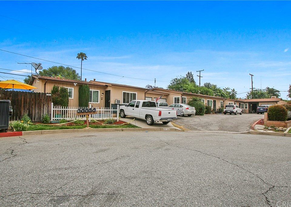 2nd image of 500 Parker Dr