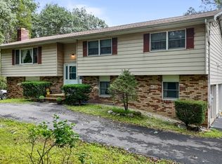 12 Locust Lake Rd, Hope Twp., NJ 07825