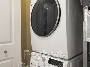 1956B Villaridge Dr, Reston, VA 20191