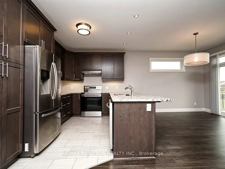 14 Tessa Blvd — Photo 7