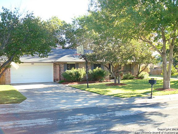 3rd image of 14403 Larkstone Dr