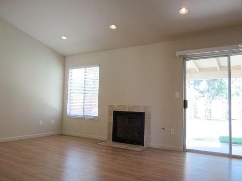 3rd image of 1931 Blossomwood Ln