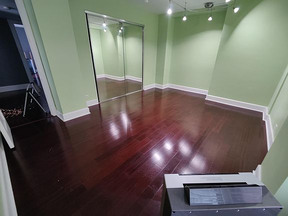 4th image of 5300 S Shore Dr APT 94