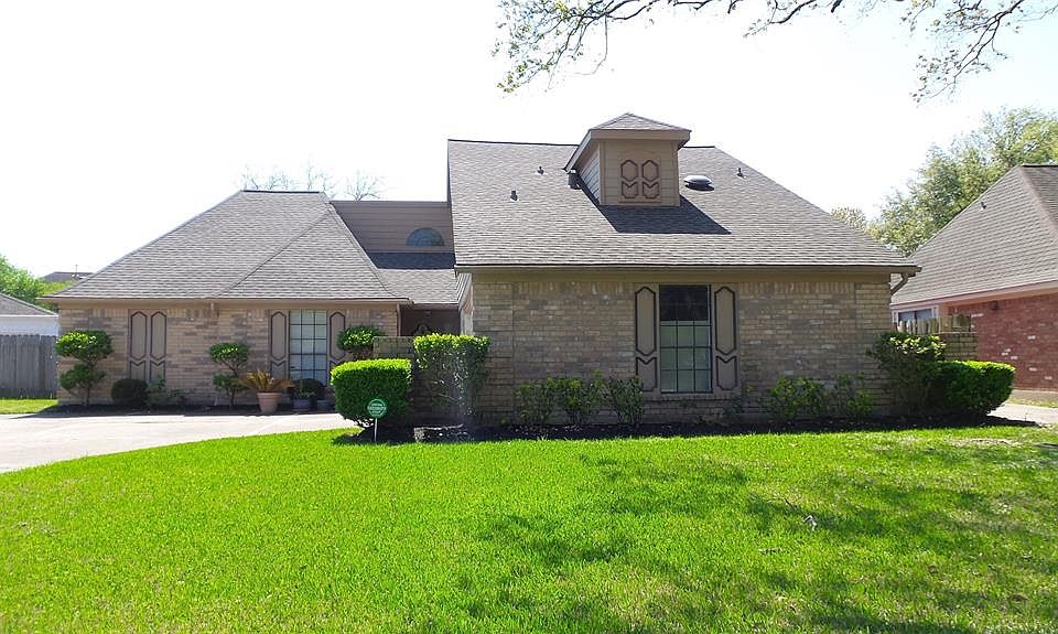 1st image of 15507 Cabildo Dr