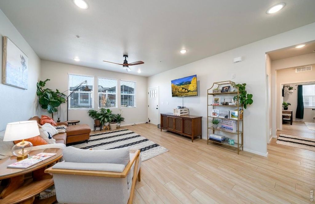 1805 Bounty Dr #2