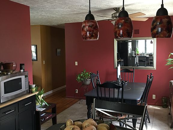4th image of 4427 Ridgeway Rd