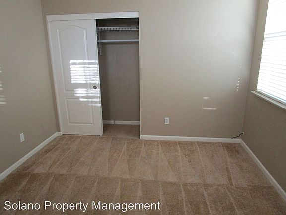 5th image of 2430 White Dr