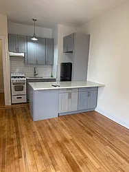 146-26 Hawthorn Avenue