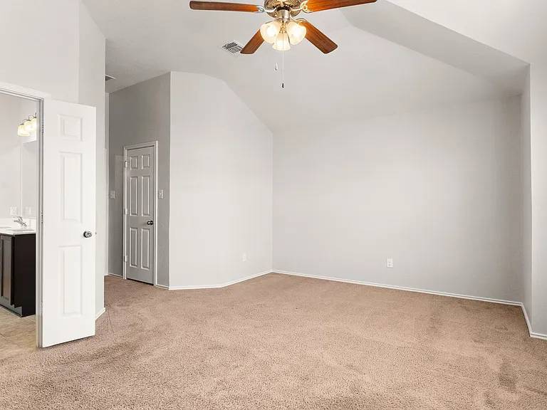 9605 Raeburn Ct — Photo 18
