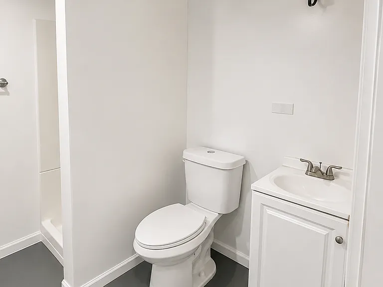 645 Shepley Dr — Photo 14