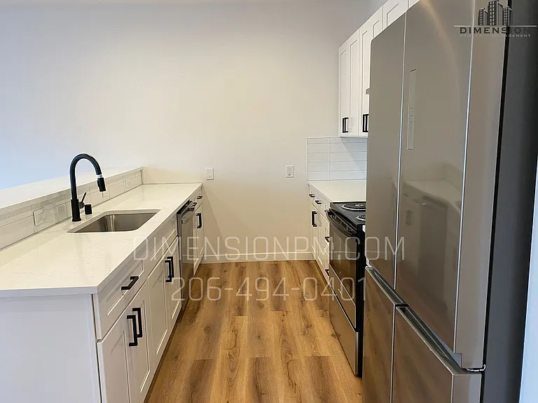 2025 M St NE — Photo 22