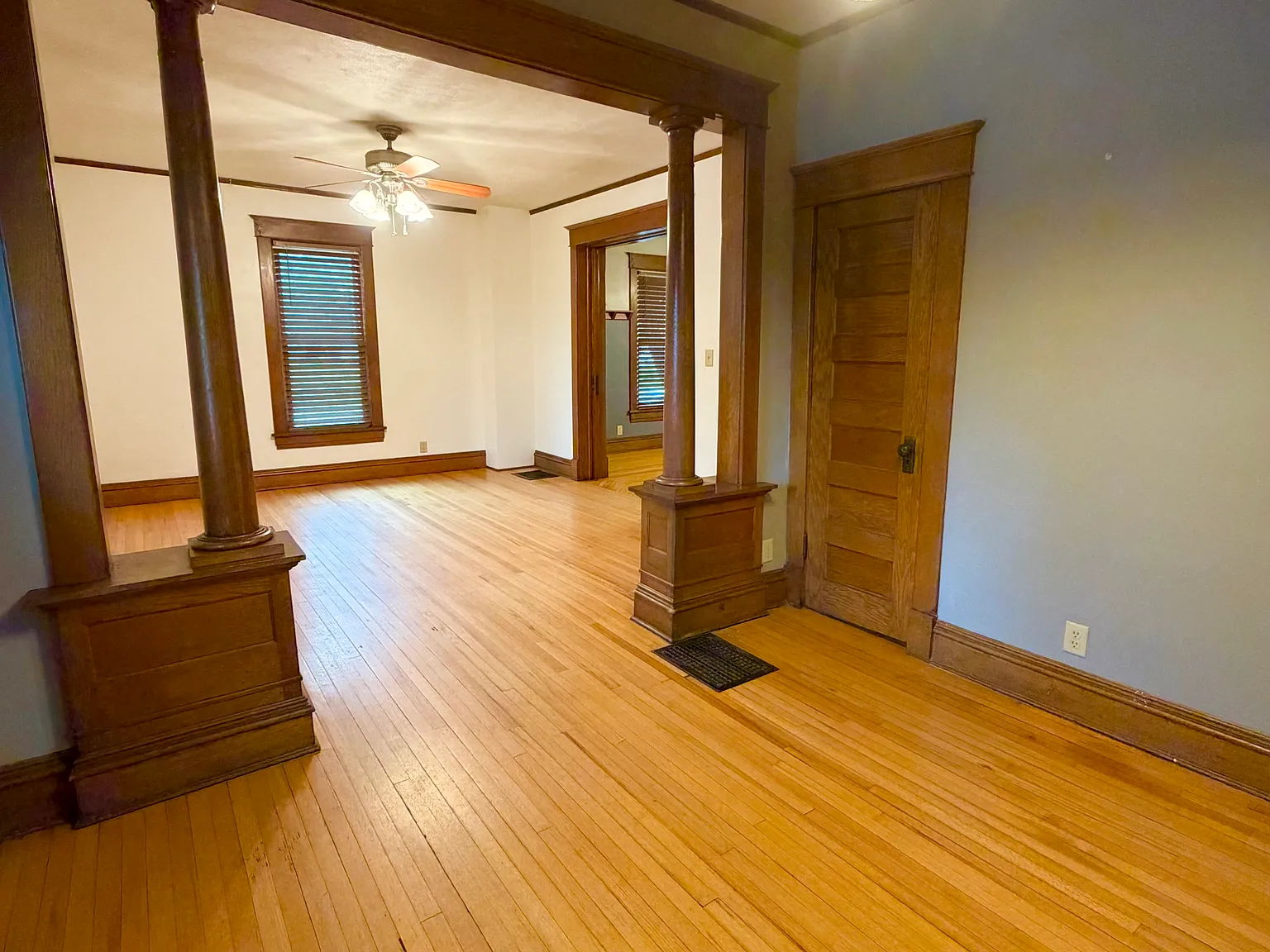 3 bed, 2.5 bath, 1596 sqft, $2,450 — Photo 4