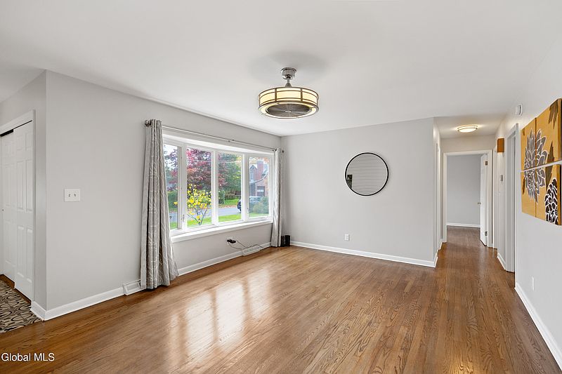 4th image of 1141 Morningside Avenue