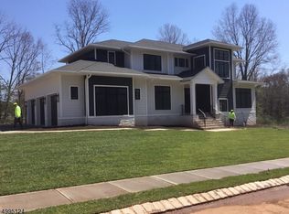 3 Fenwick Pl, Basking Ridge, NJ 07920