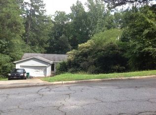 1105 Chartley Dr, Lilburn, GA