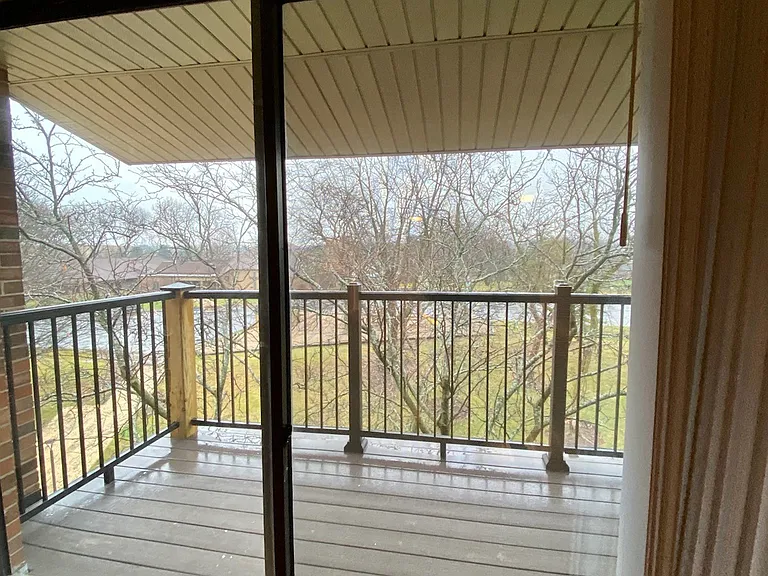 Farmingdale Apartments — Photo 40