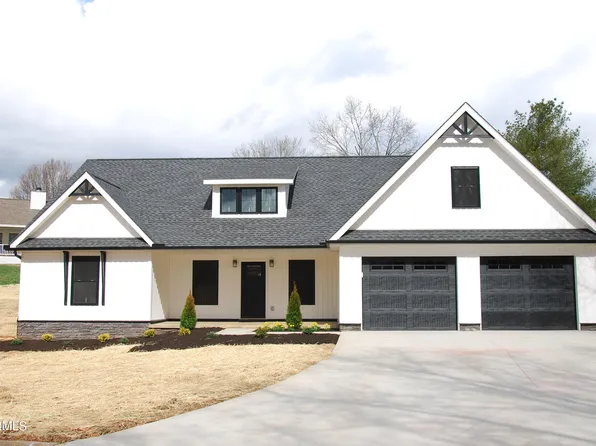 1215 Luke Lea, Sevierville, TN 37862