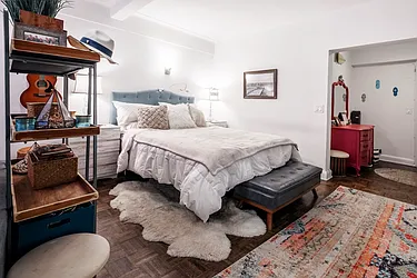 Rented by Bond New York
