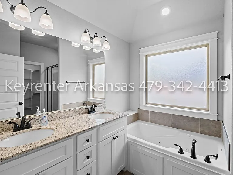 800 E Fallon St — Photo 16