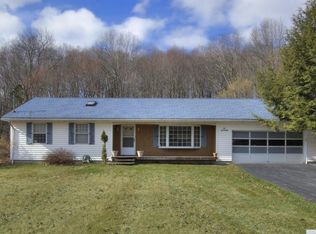 22 Barrington Dr, Copake, NY 12516