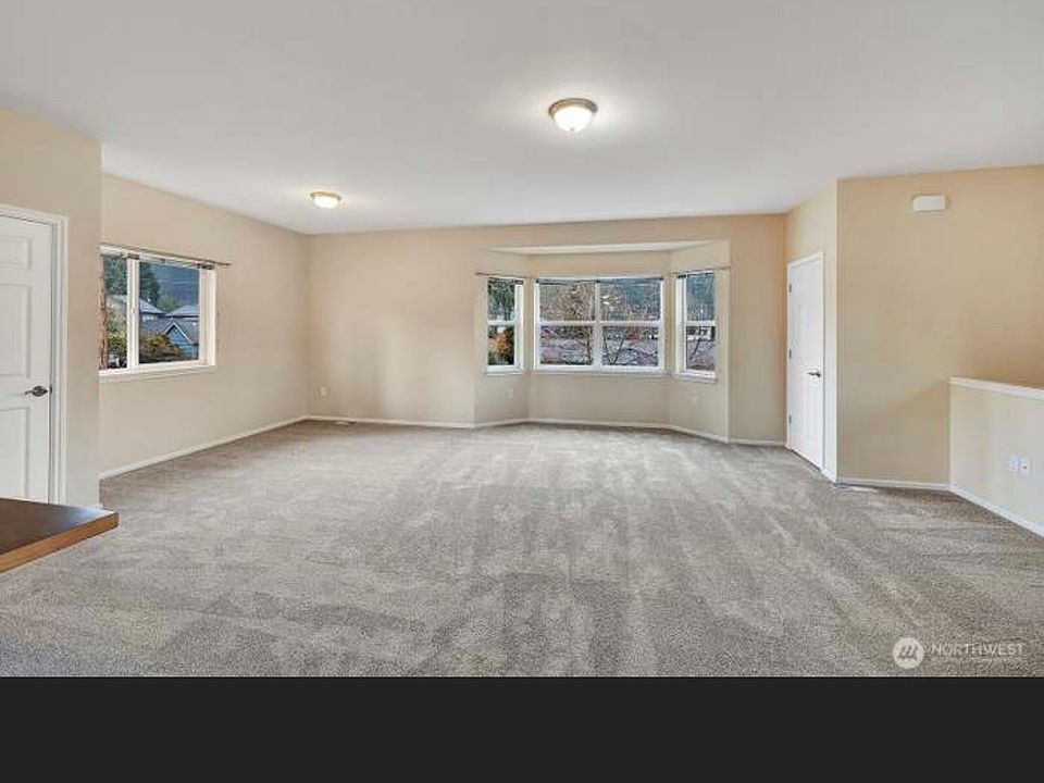 1st image of 262 SE Andrews St