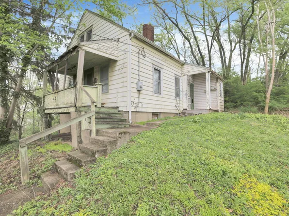 437 Warwick Ave, Zanesville, OH 43701