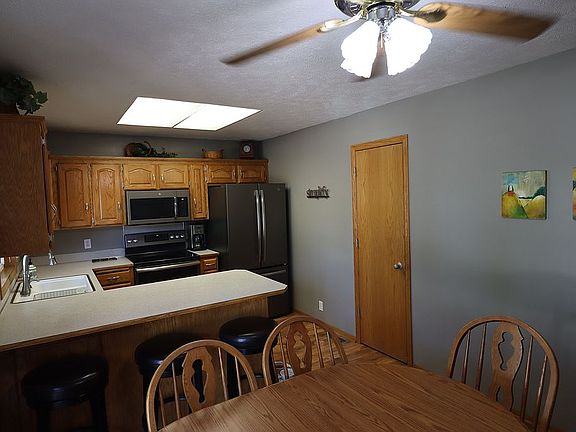 5th image of 11594 S 206th St