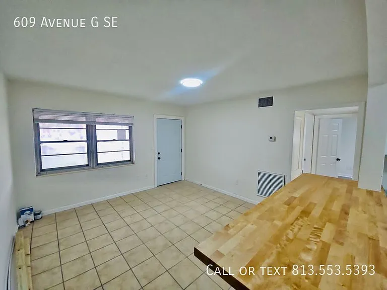 609 Avenue G SE — Photo 10