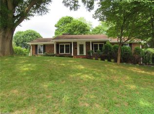 2901 Hope Valley Rd, Winston Salem, NC 27106