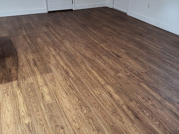 3rd image of 1119 Delaware Ave