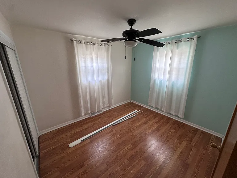 7737 Parkside Ave — Photo 8