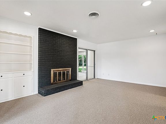 3rd image of 3806 Las Cienega Blvd