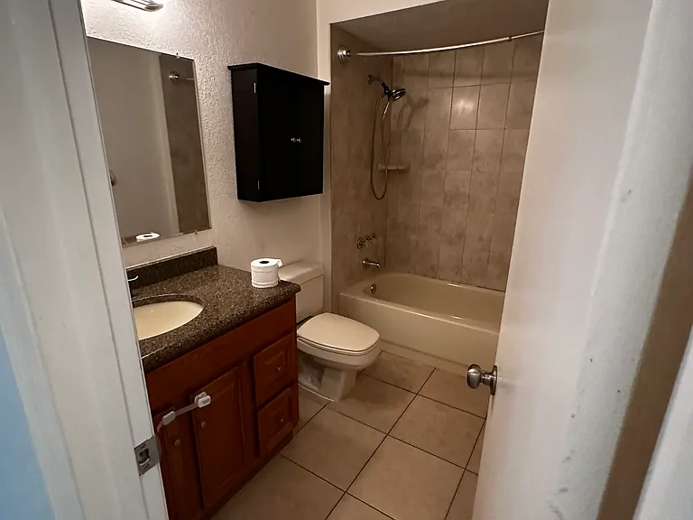 11706 Oban Ave — Photo 9